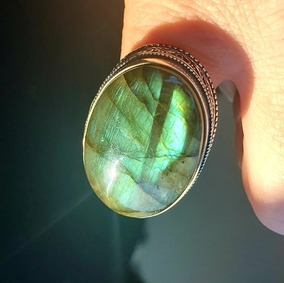 *SALE* New Huge Labradorite 925 Silver Ring. - Picture 8 of 16